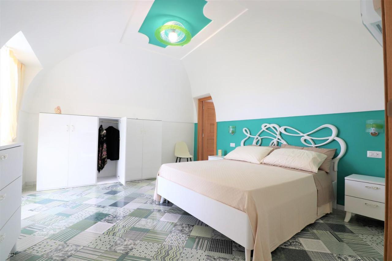 Mary'S Apartments - De Vivo Realty Масса-Лубренсе Екстер'єр фото