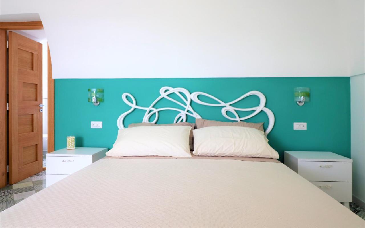 Mary'S Apartments - De Vivo Realty Масса-Лубренсе Екстер'єр фото
