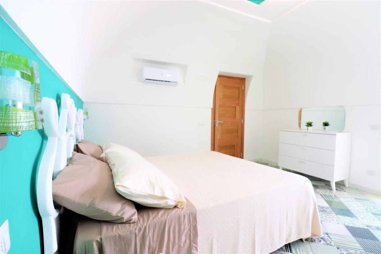 Mary'S Apartments - De Vivo Realty Масса-Лубренсе Екстер'єр фото
