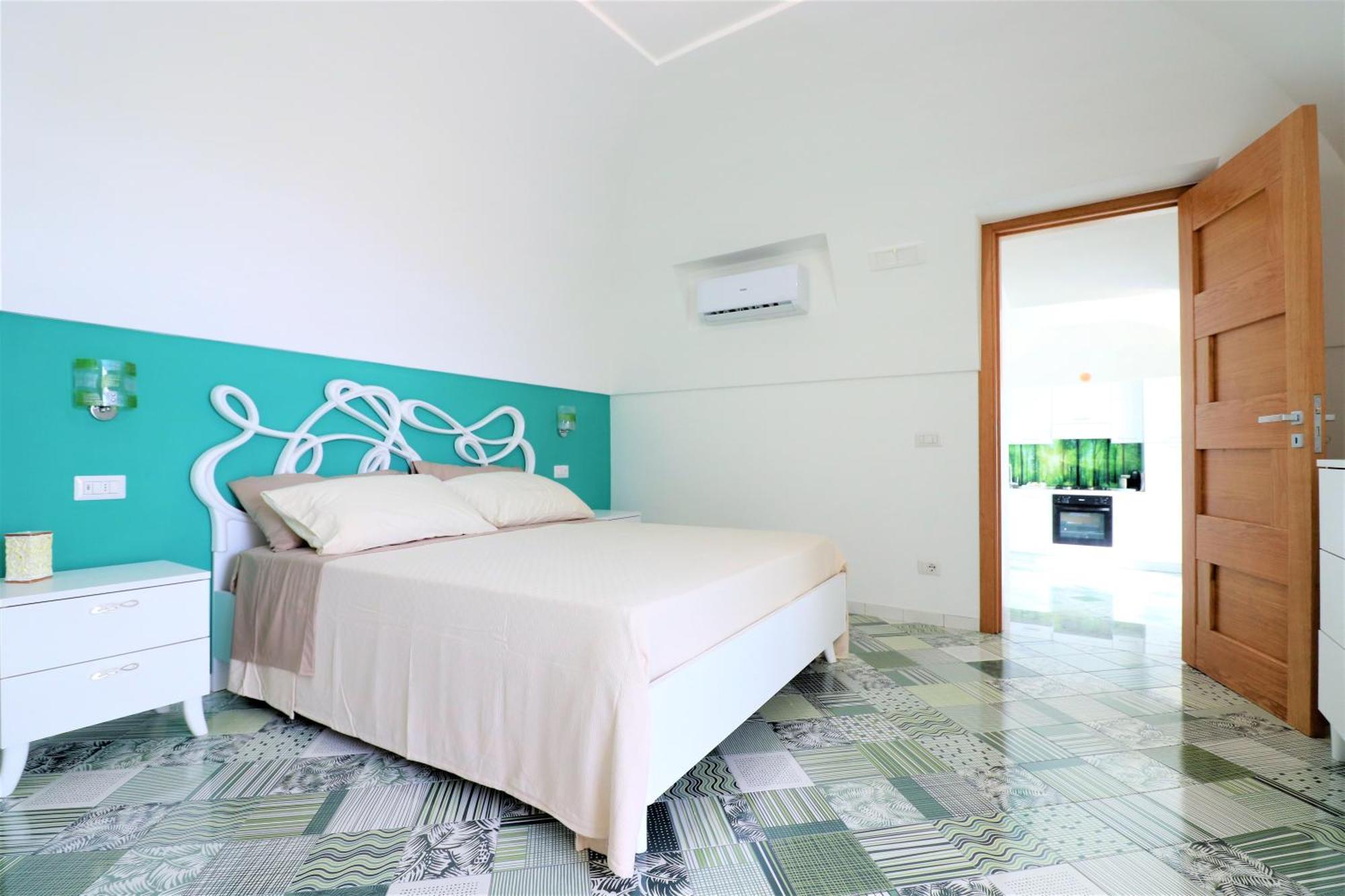 Mary'S Apartments - De Vivo Realty Масса-Лубренсе Екстер'єр фото