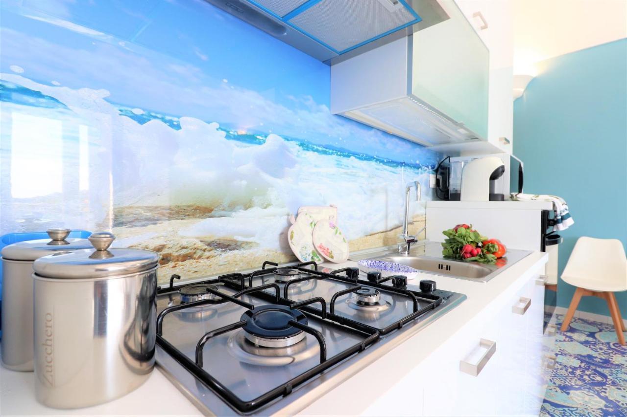 Mary'S Apartments - De Vivo Realty Масса-Лубренсе Екстер'єр фото