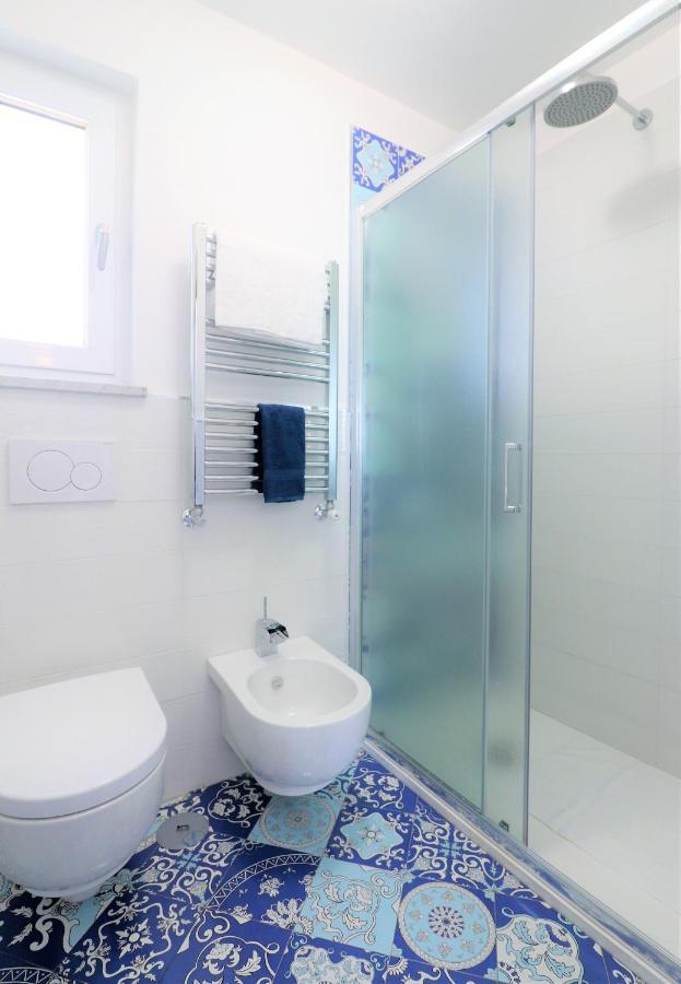 Mary'S Apartments - De Vivo Realty Масса-Лубренсе Екстер'єр фото