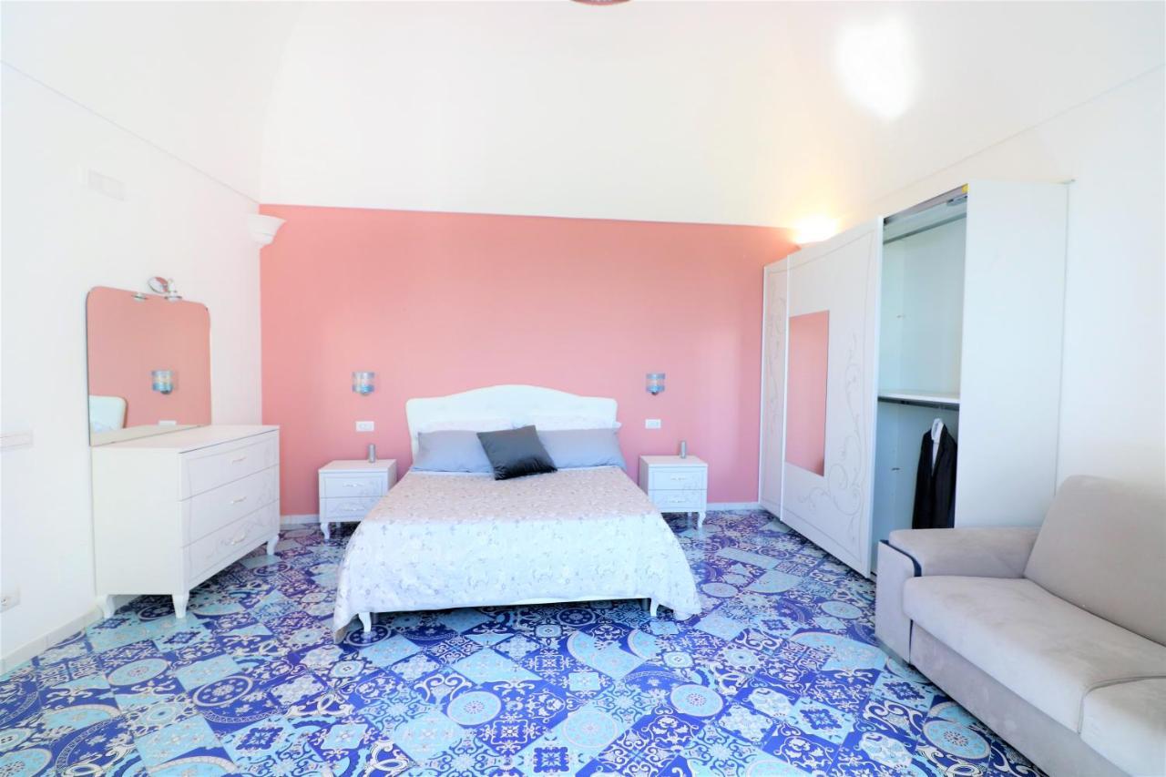 Mary'S Apartments - De Vivo Realty Масса-Лубренсе Екстер'єр фото